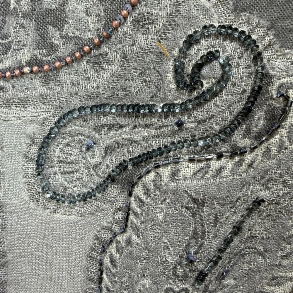 Devernois Paris Grey 100% Wool Beaded Sequin Scarf Tassel Trim Wrap 26x68